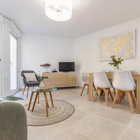 Boooom!!! Apartment With Swimming Pool 살루 외부 사진