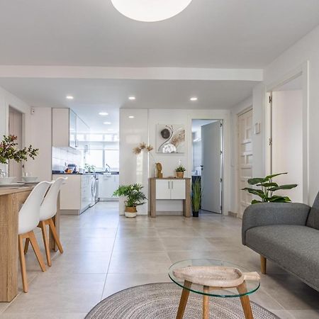 Boooom!!! Apartment With Swimming Pool 살루 외부 사진